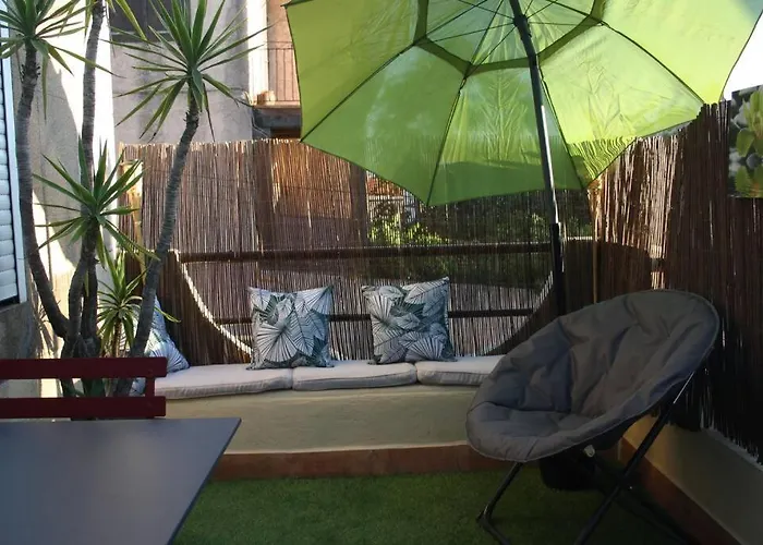 Appartement Climatise + Terrasse