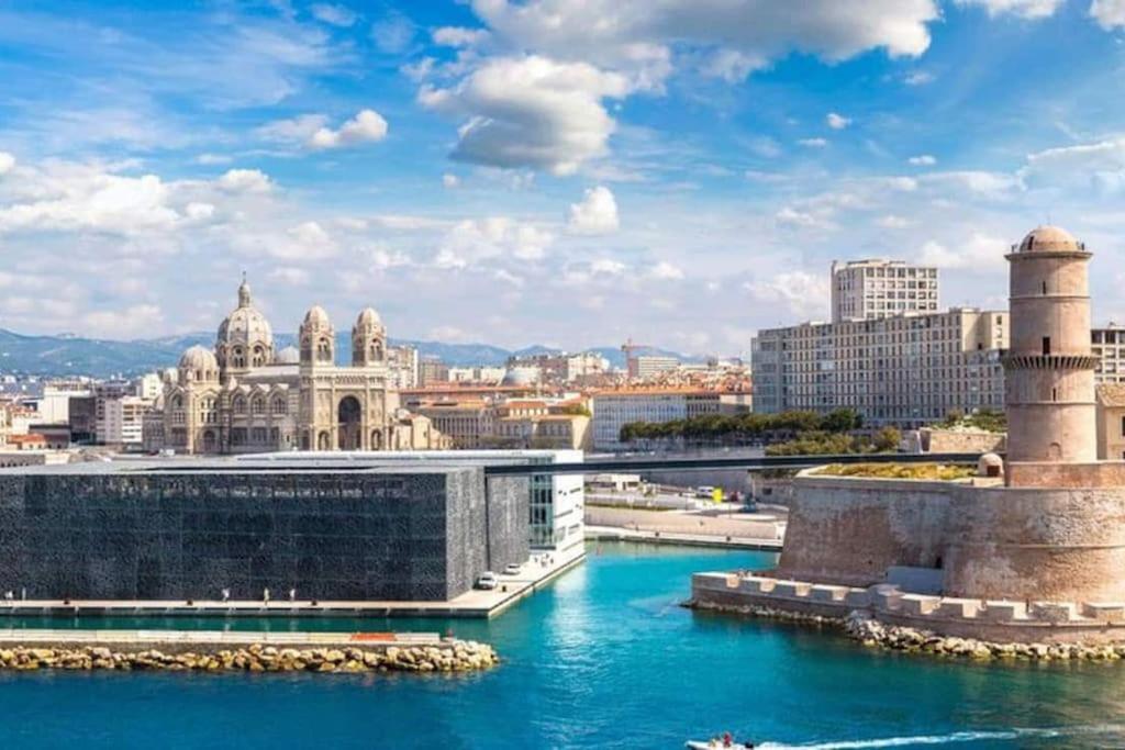 Apartment Climatise + Terrasse Marseille