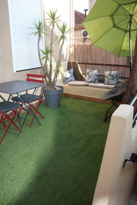 Apartment Climatise + Terrasse Marseilles